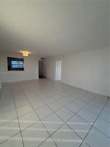 7900 Tatum Waterway Drive Miami Beach FL 33141