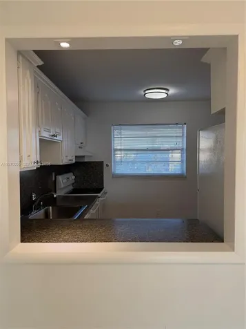 7900 Tatum Waterway Drive Miami Beach FL 33141