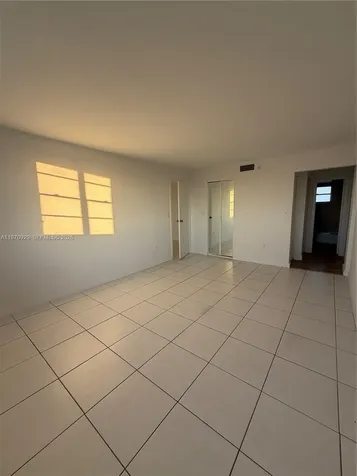 7900 Tatum Waterway Drive Miami Beach FL 33141