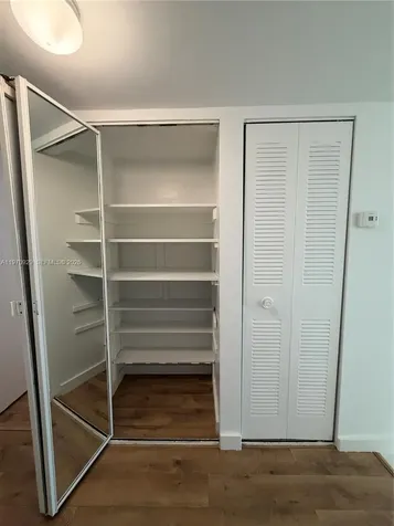 7900 Tatum Waterway Drive Miami Beach FL 33141