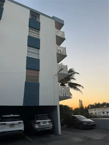 7900 Tatum Waterway Drive Miami Beach FL 33141