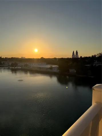 7900 Tatum Waterway Drive Miami Beach FL 33141