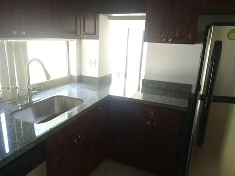 17021 N Bay Road Sunny Isles Beach FL 33160