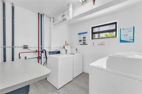 17021 N Bay Road Sunny Isles Beach FL 33160