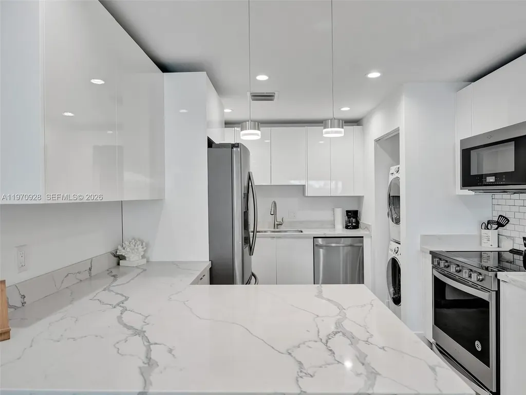 417 SW 15th Street Fort Lauderdale FL 33315