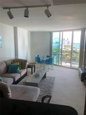 325 S Biscayne Boulevard Miami FL 33131