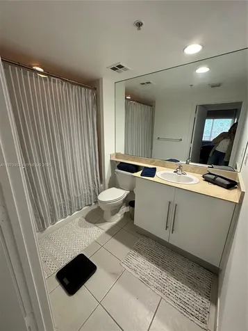 325 S Biscayne Boulevard Miami FL 33131