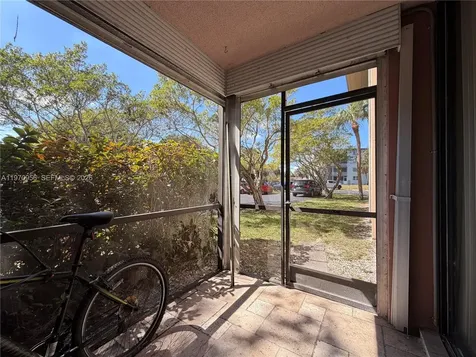 661 NE 195th Street Miami FL 33179