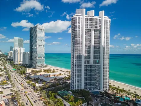 18201 Collins Avenue Sunny Isles Beach FL 33160