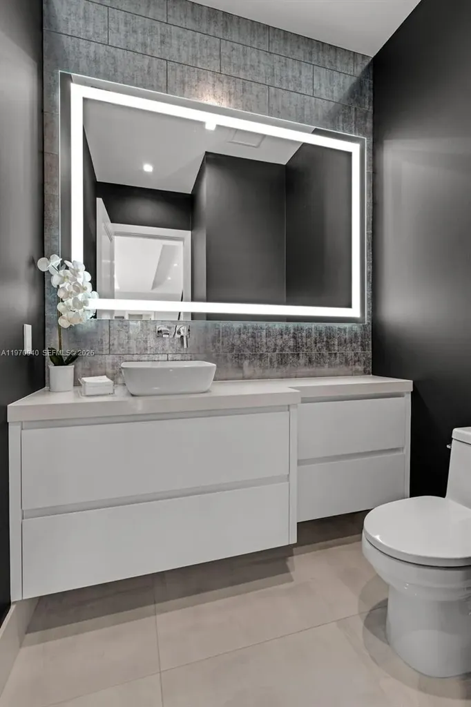 225 NE 3rd Street Boca Raton FL 33432