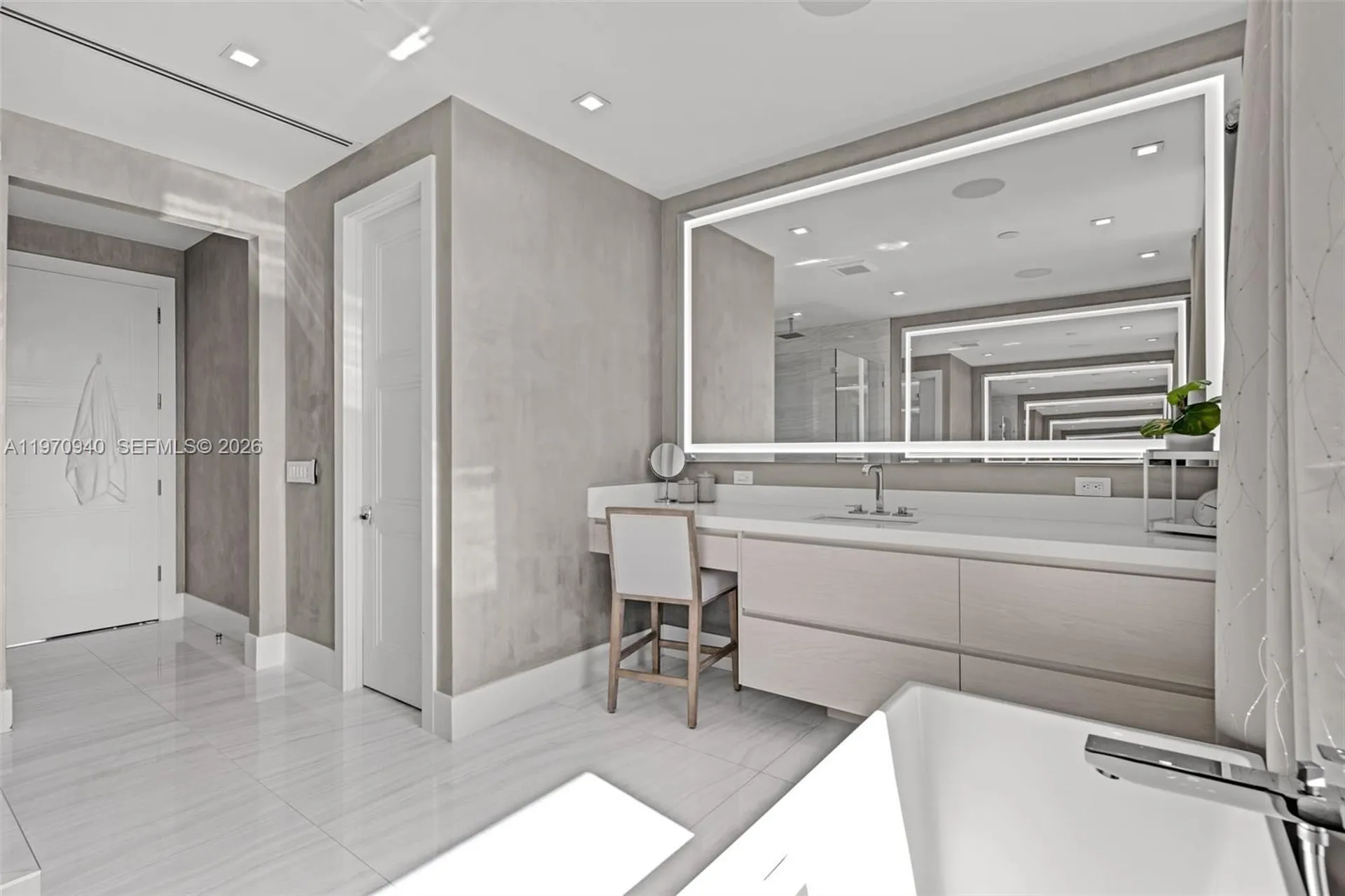 225 NE 3rd Street Boca Raton FL 33432