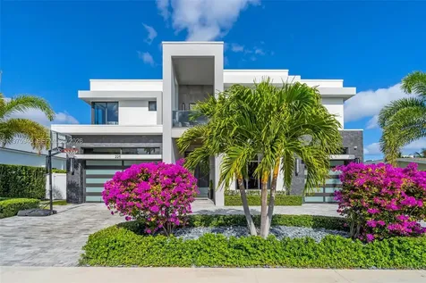 225 NE 3rd Street Boca Raton FL 33432