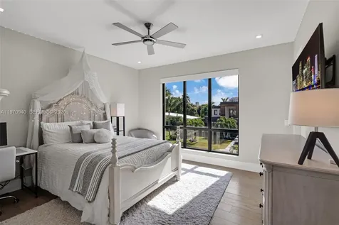 225 NE 3rd Street Boca Raton FL 33432