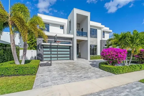 225 NE 3rd Street Boca Raton FL 33432