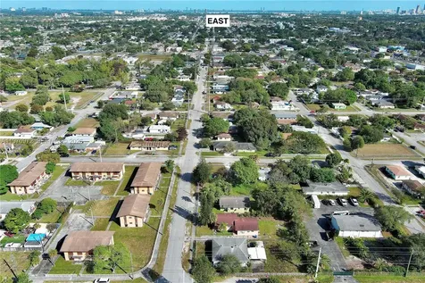 2572 NW 66th Street Miami FL 33147