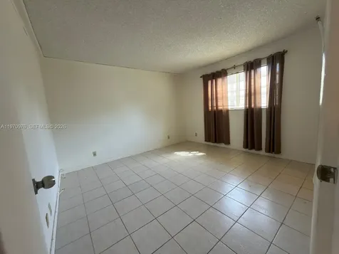 30 SE 4th Avenue Hallandale Beach FL 33009