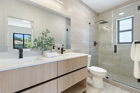 2385 SW 22nd Terrace Miami FL 33145