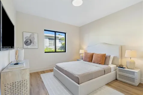 2385 SW 22nd Terrace Miami FL 33145