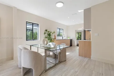 2385 SW 22nd Terrace Miami FL 33145