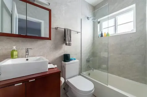 1061 Michigan Avenue Miami Beach FL 33139