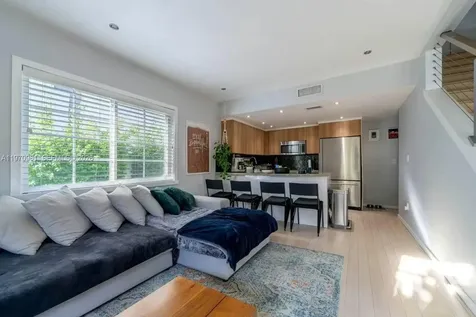1061 Michigan Avenue Miami Beach FL 33139