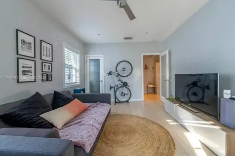 1061 Michigan Avenue Miami Beach FL 33139
