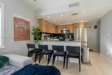 1061 Michigan Avenue Miami Beach FL 33139