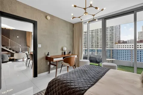 200 Biscayne Boulevard Way Miami FL 33131