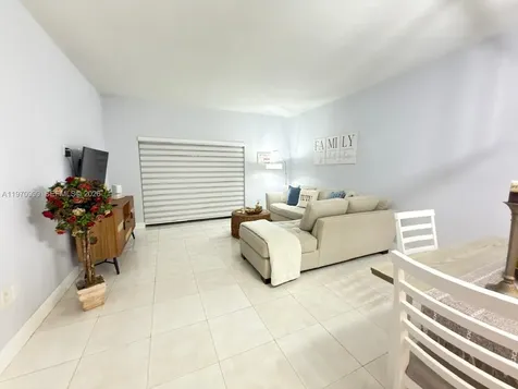 13044 SW 88th Terrace N Miami FL 33186