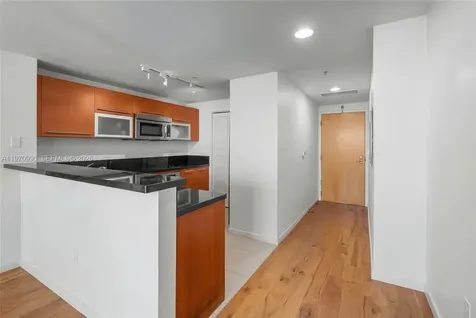 253 NE 2nd Street Miami FL 33132