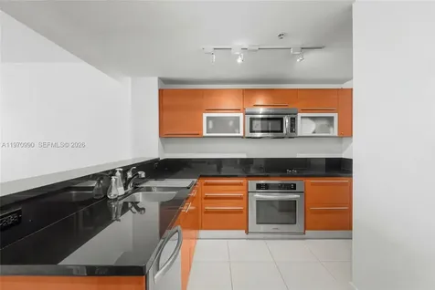 253 NE 2nd Street Miami FL 33132