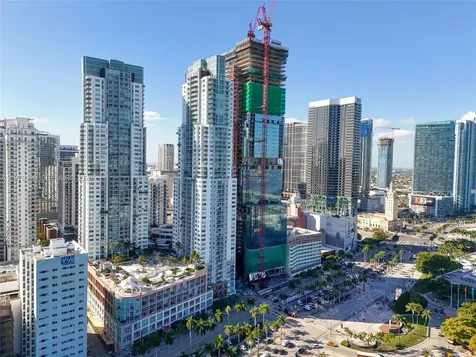 253 NE 2nd Street Miami FL 33132