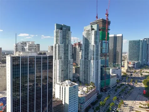253 NE 2nd Street Miami FL 33132