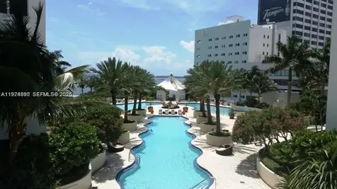 253 NE 2nd Street Miami FL 33132