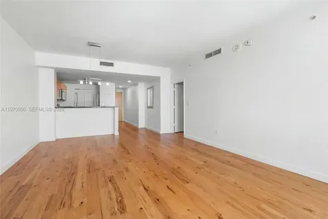 253 NE 2nd Street Miami FL 33132