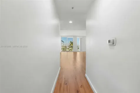 253 NE 2nd Street Miami FL 33132