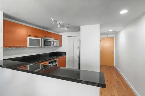253 NE 2nd Street Miami FL 33132