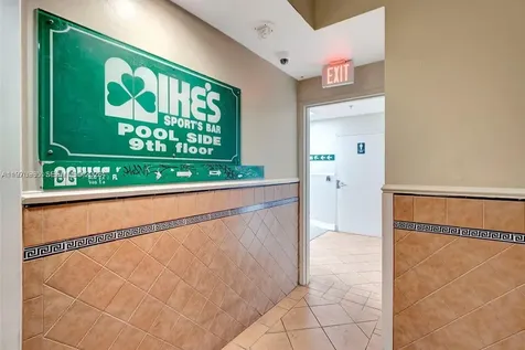 555 NE 15th Street Miami FL 33132