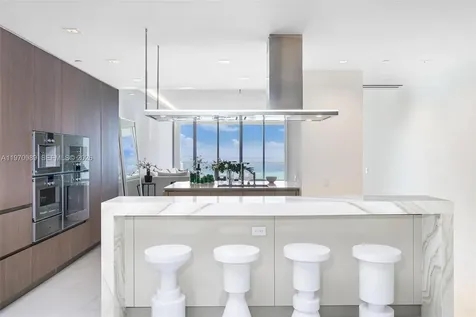 18501 Collins Avenue North Miami Beach FL 33160