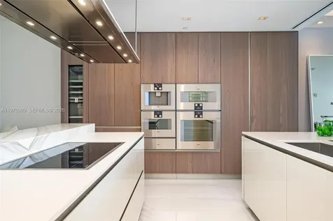 18501 Collins Avenue North Miami Beach FL 33160