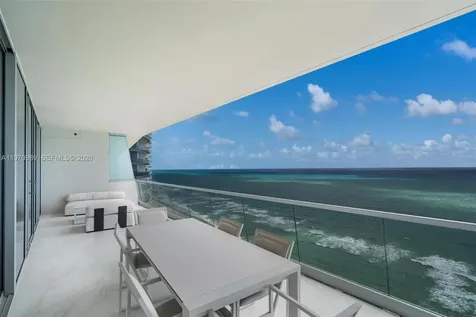 18501 Collins Avenue North Miami Beach FL 33160