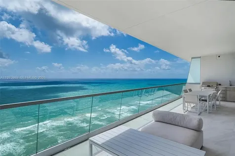 18501 Collins Avenue North Miami Beach FL 33160
