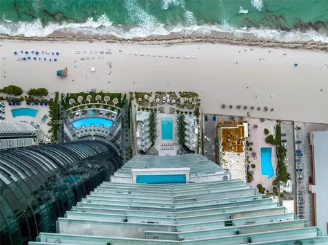 18501 Collins Avenue North Miami Beach FL 33160