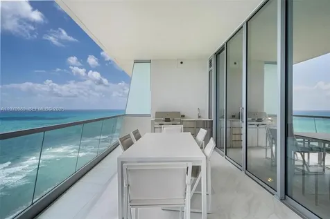 18501 Collins Avenue North Miami Beach FL 33160
