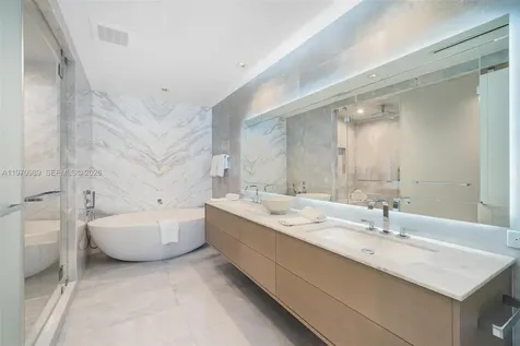 18501 Collins Avenue North Miami Beach FL 33160
