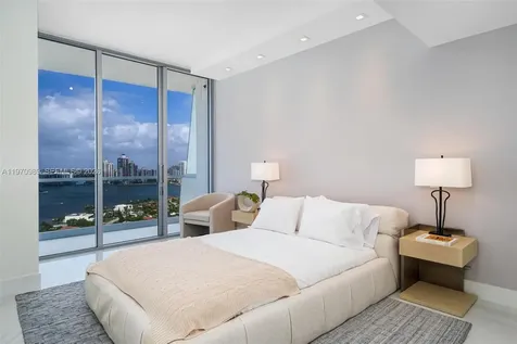 18501 Collins Avenue North Miami Beach FL 33160