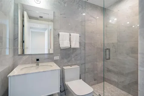 18501 Collins Avenue North Miami Beach FL 33160