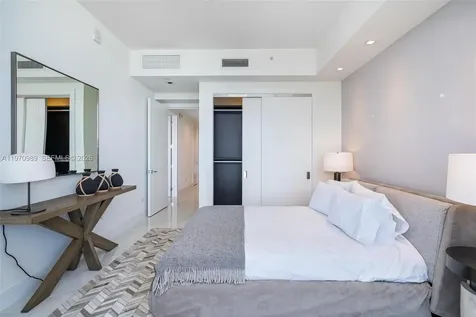 18501 Collins Avenue North Miami Beach FL 33160