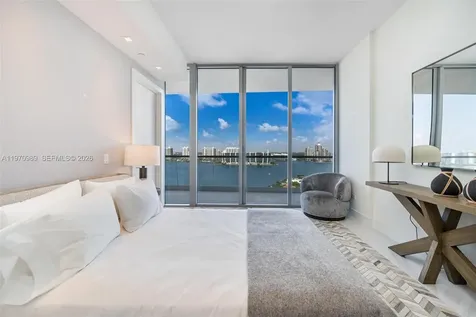 18501 Collins Avenue North Miami Beach FL 33160
