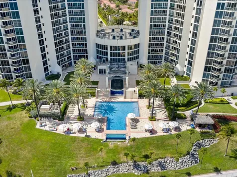 19333 Collins Avenue Sunny Isles Beach FL 33160